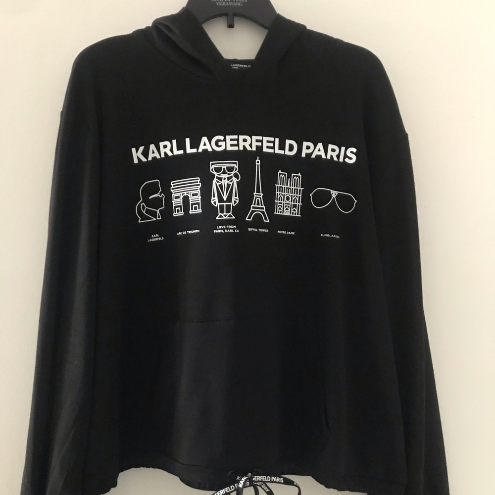 Karl Lagerferld Paris sweatshirt